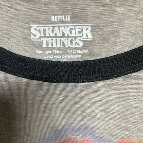 Stranger Things Graphic Ringer T-Shirt – Netflix Retro 80s Style Tee size s - Picture 2 of 12